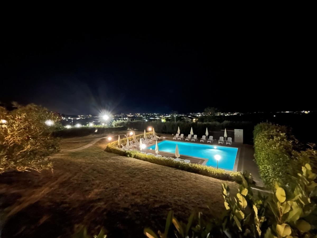 Vigneto - Italian Restaurant & B&B Villa Rosa Di Martinsicuro Екстер'єр фото