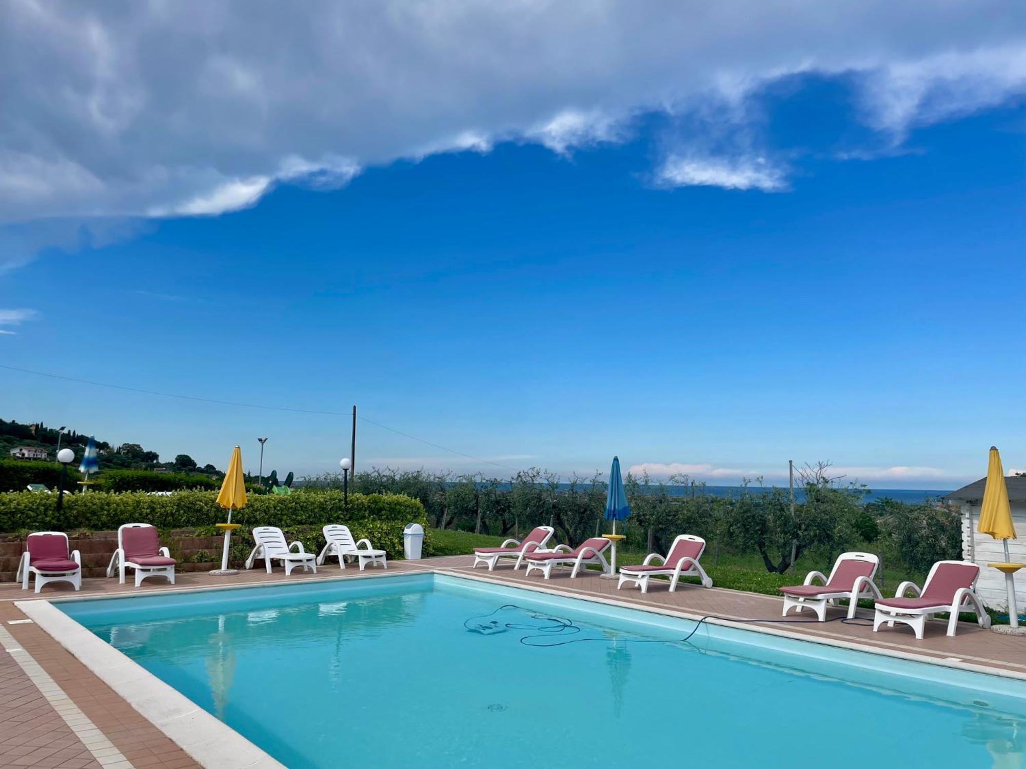 Vigneto - Italian Restaurant & B&B Villa Rosa Di Martinsicuro Екстер'єр фото